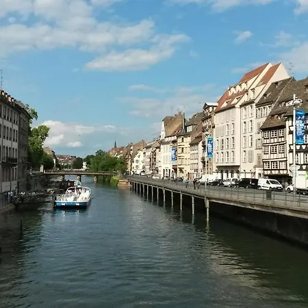 Le 11 - Terrasse Et Jardin A 10 Minutes A Pieds Du Centre-ville