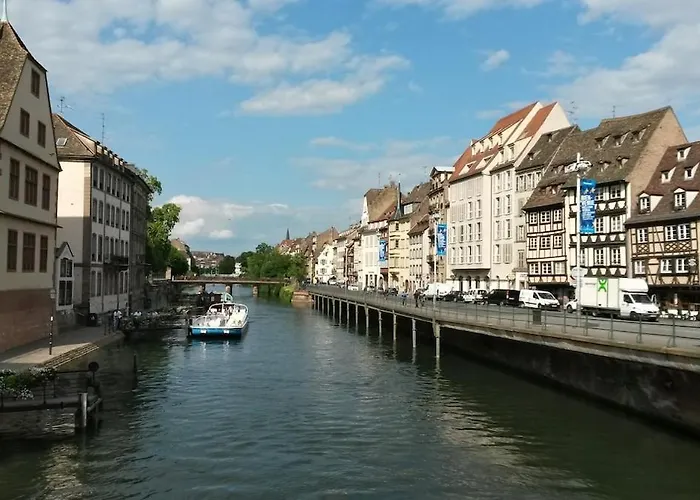 Le 11 - Terrasse Et Jardin A 10 Minutes A Pieds Du Centre-ville